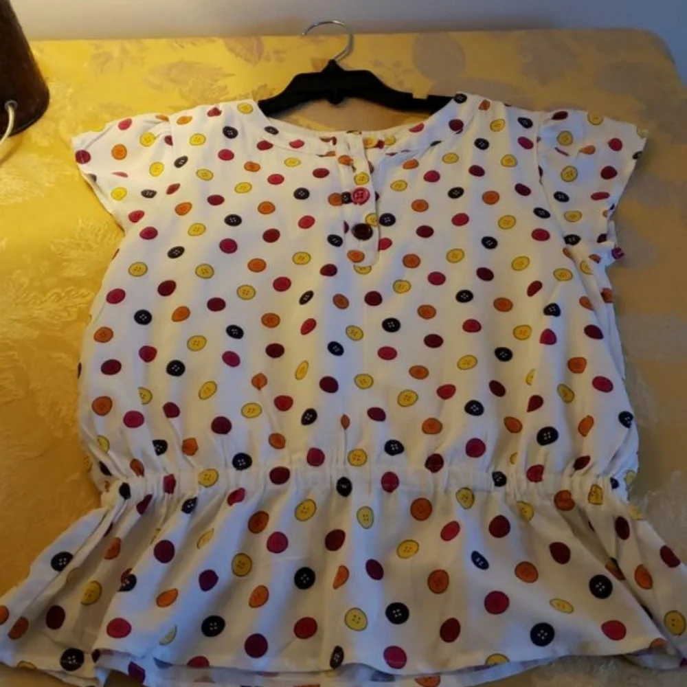 GYMBOREE Button Design BeautIful  Top